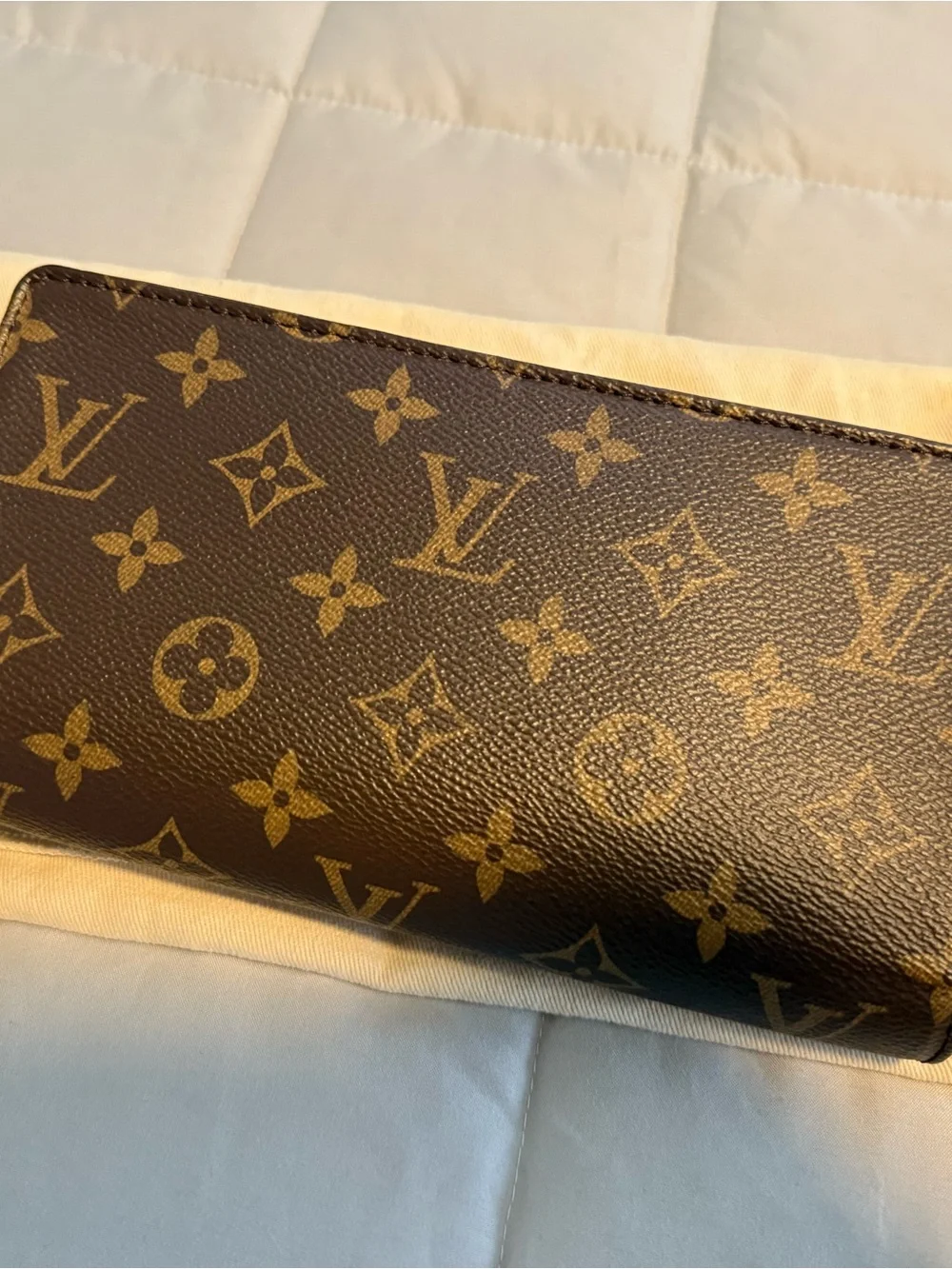 Louis Vuitton Lily Monogram crossbody